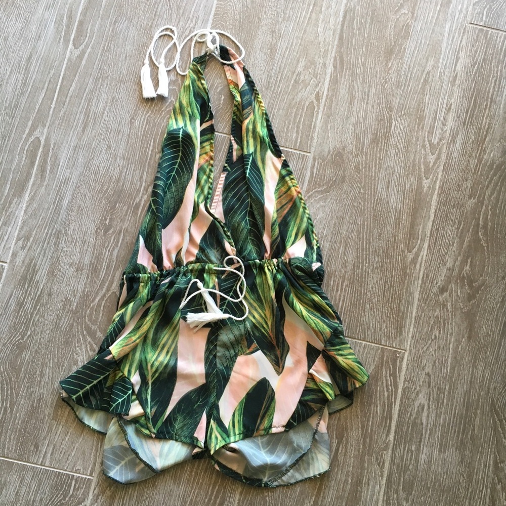 Adjustable romper, size 4